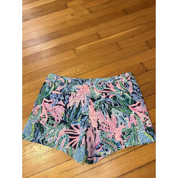 Lilly Pulitzer Size 10 Callahan 5" Shorts Multicolor Floral - Picture 2 of 5
